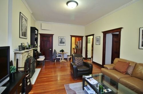 Foto del edificio - 108 E 17th St