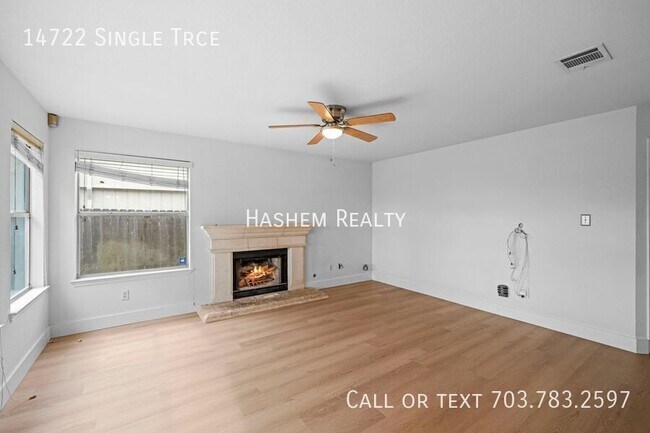Building Photo - 14722 Single Trce