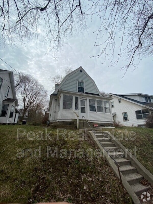 Building Photo - 1064 Dunham St SE