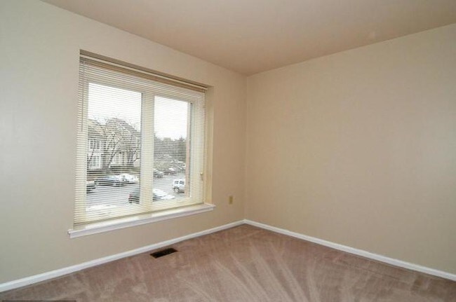 Foto del edificio - 1070 Trevino Ln