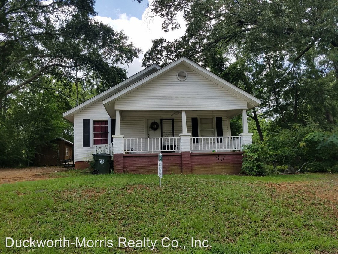 Primary Photo - 2 br, 1.5 bath House - 3225 Loop Rd