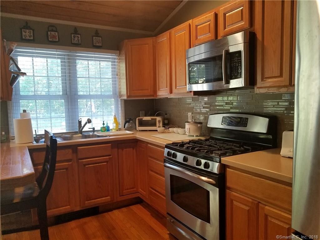 Building Photo - 48 Twin Brook Dr