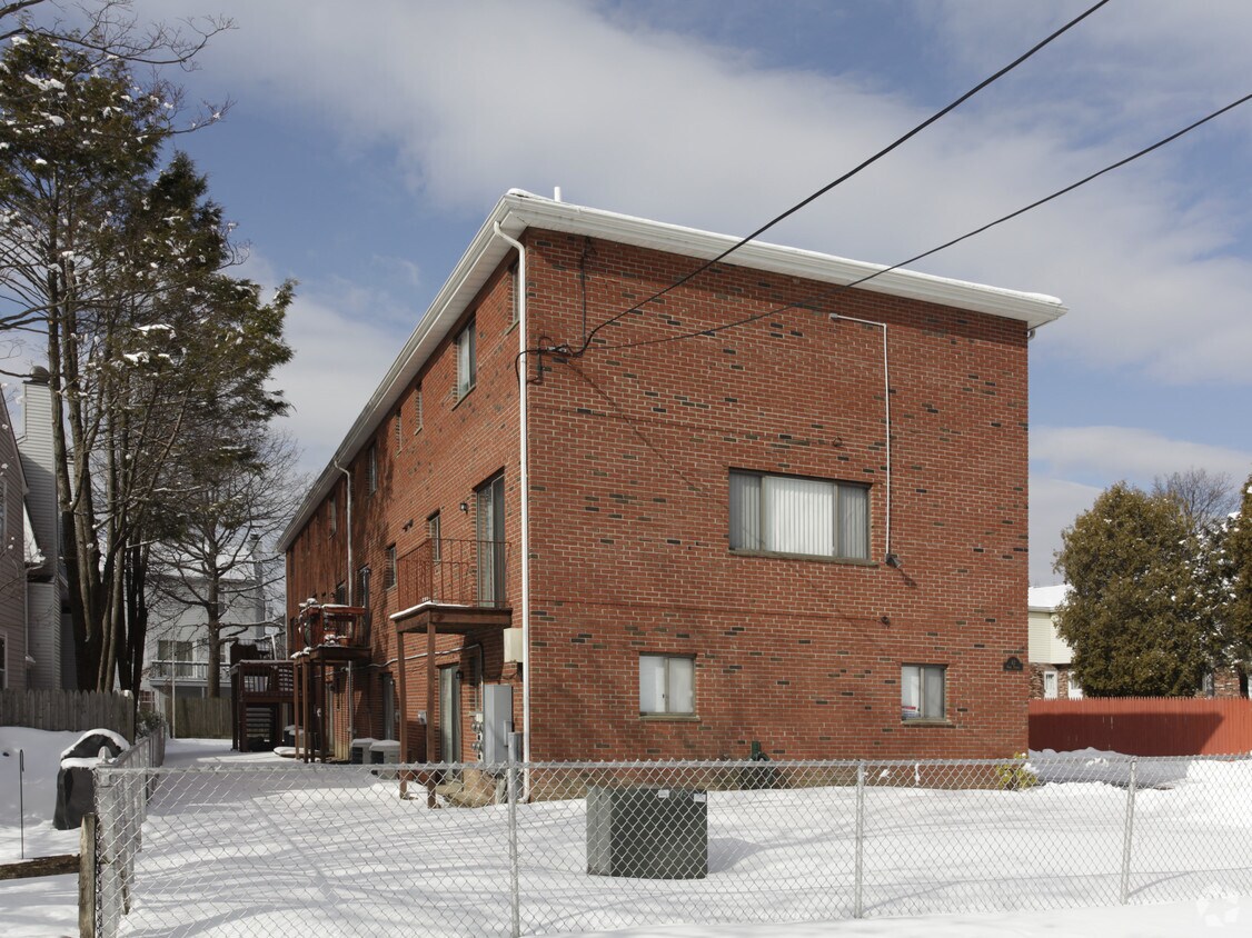 Foto del edificio - 42 Dora St