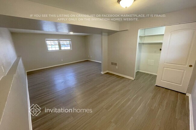 Building Photo - 836 Memphis St