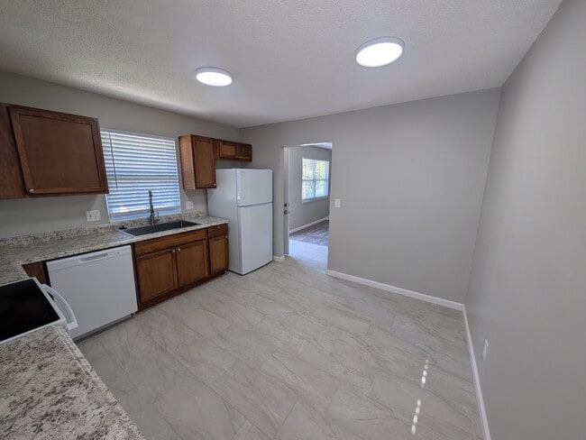 Foto del edificio - 9150 W 78th Terrace
