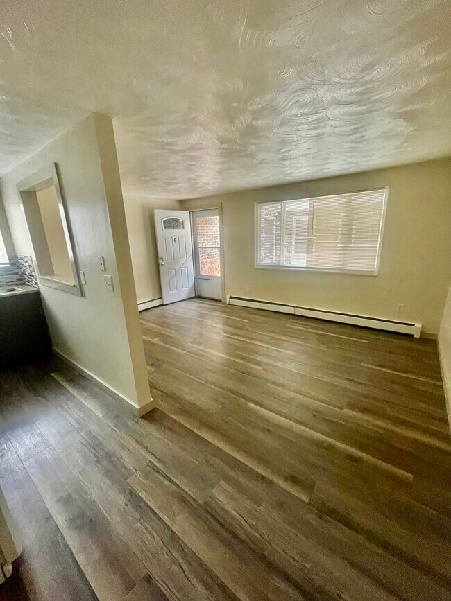 Foto del edificio - 45 Denver Way