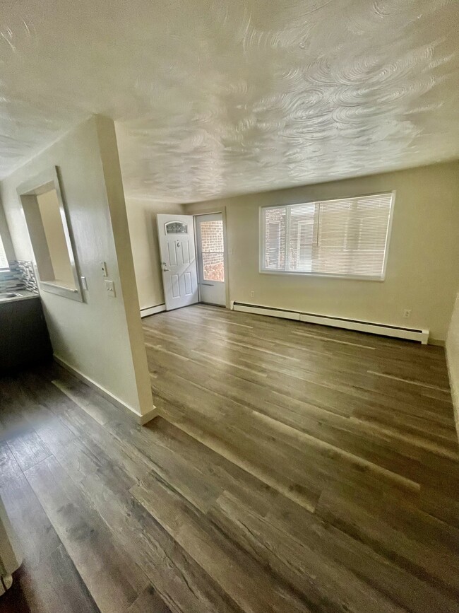 Building Photo - 45 Denver Way