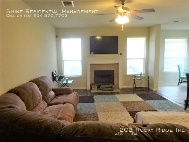 Foto del edificio - 1202 Rocky Ridge Trail