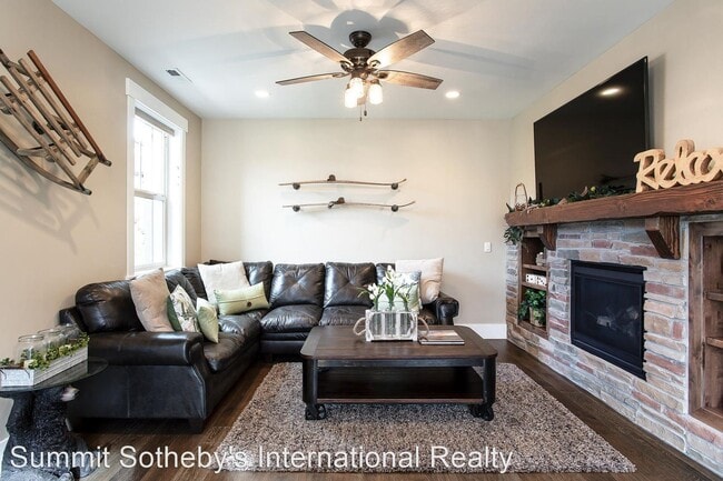 Building Photo - 3 br, 2.5 bath House - 13612 N Hillclimb Ln