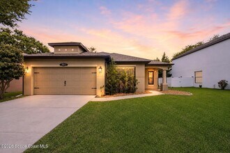 Building Photo - 551 Loxley Ct