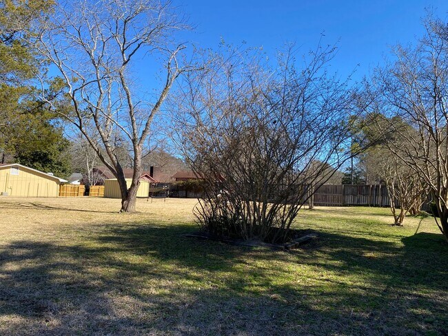 Foto del edificio - 5 BR 3 full BA House