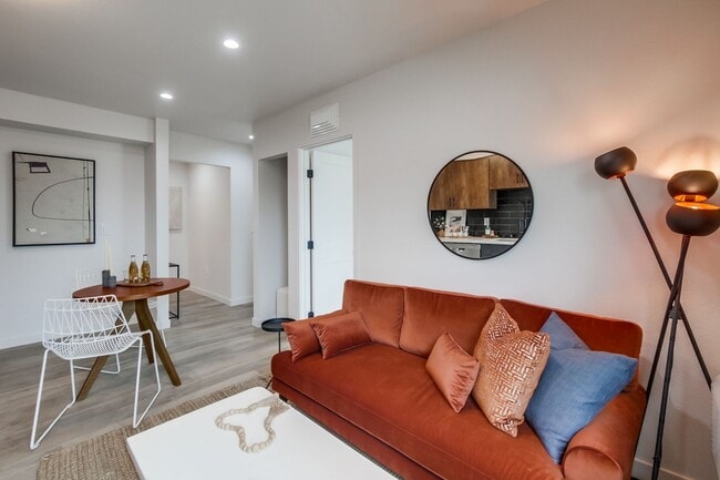 Interior Photo - Le Jaime