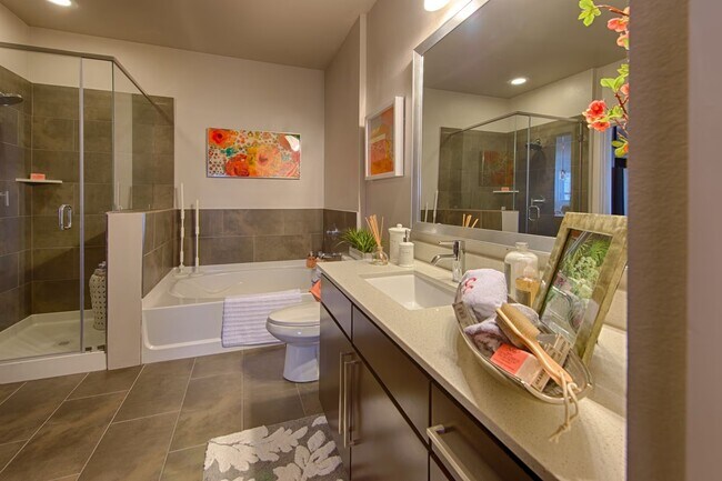Building Photo - Limited-Time: $500 Gift Card on 2-Bed in K...