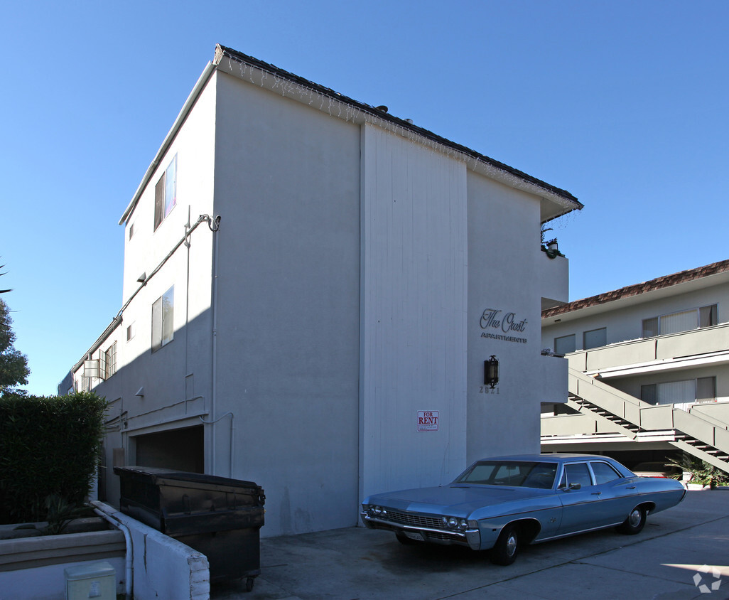 Building Photo - The Crest Apartments