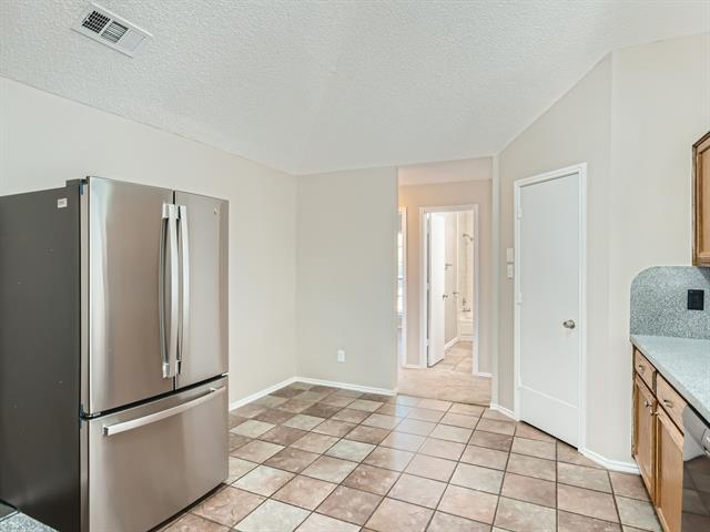 Building Photo - 1405 Sedalia Dr