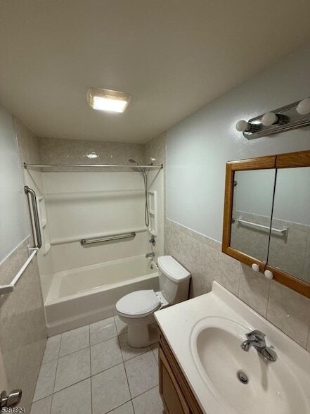 Foto del edificio - 501-503 Morris Avenue Unit