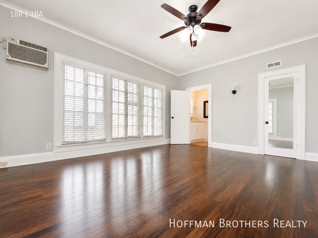 Building Photo - 1834 N Wilton Pl
