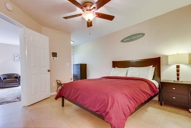 Building Photo - 3630 Bayside Ln