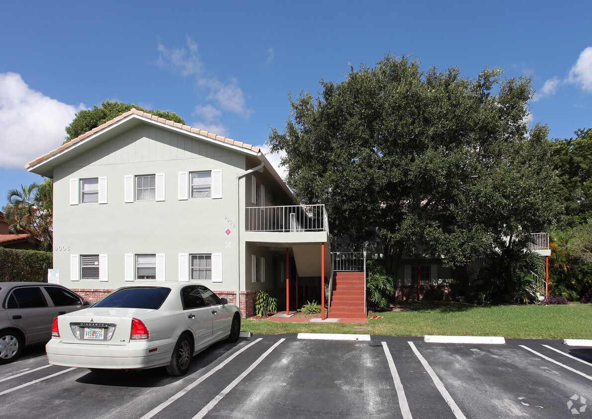 Foto principal - Melrose Place Apartments