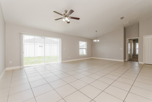 Building Photo - 431 Britten Dr