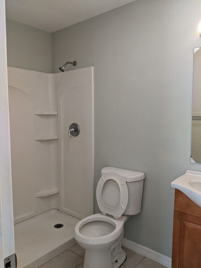 Building Photo - 570 Violet