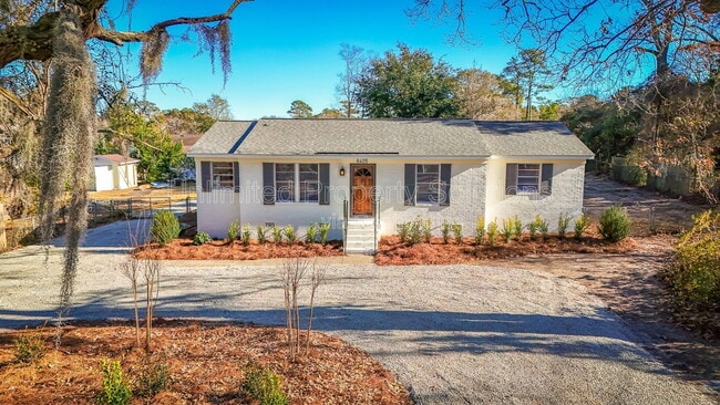 Foto del edificio - 6405 Myrtle Grove Rd