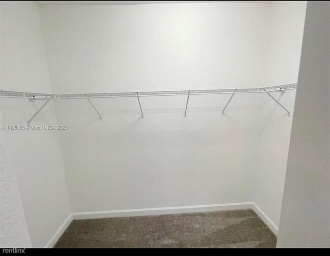 Foto del edificio - 3 br, 2.5 bath Townhome - 3427 W 112th Ter