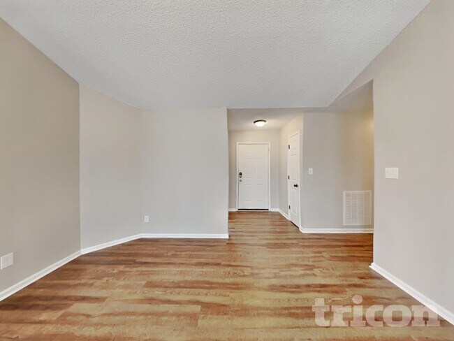 Foto del edificio - 69 Gray Ghost St