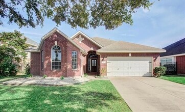 Building Photo - 814 N Elder Grove Dr