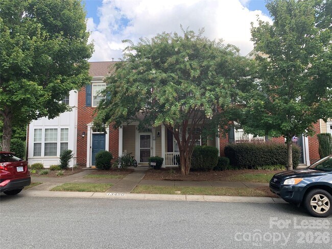 Foto del edificio - 13450 Delstone Dr