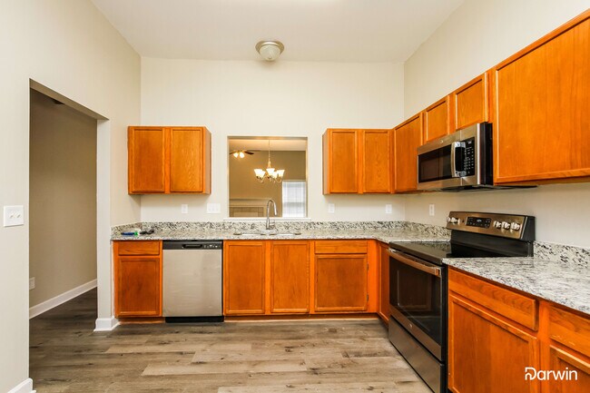 Building Photo - 2400 Summer Meadow Ct