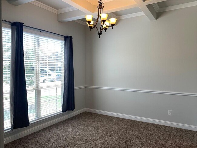 Building Photo - 437 Mistflower Springs Dr