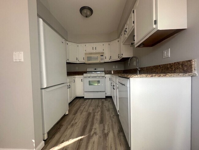 Building Photo - 50851 Marsha Ln, New Baltimore