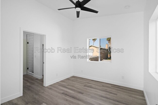 Foto del edificio - 4687 49th St