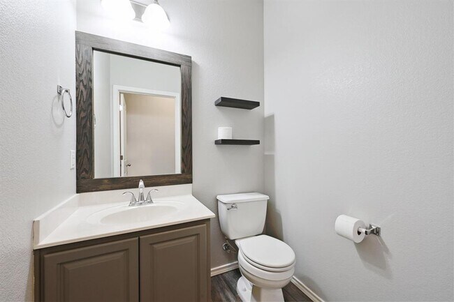 Foto del edificio - 11729 Channing Dr