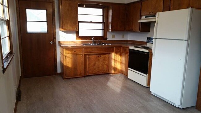 Foto del edificio - 935 W 15th St
