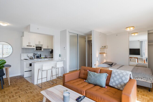 Building Photo - Somerset