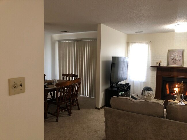 Foto del edificio - 3701 Candlewyck Club Dr
