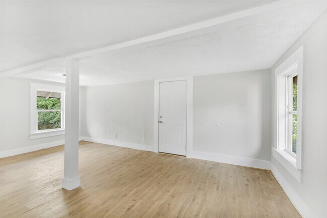 Foto del edificio - 3307 Broadway St