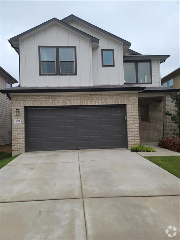 Building Photo - 9002 Moonstone Dr
