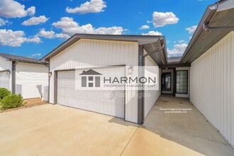 Building Photo - 2168 S Thatcher Ct