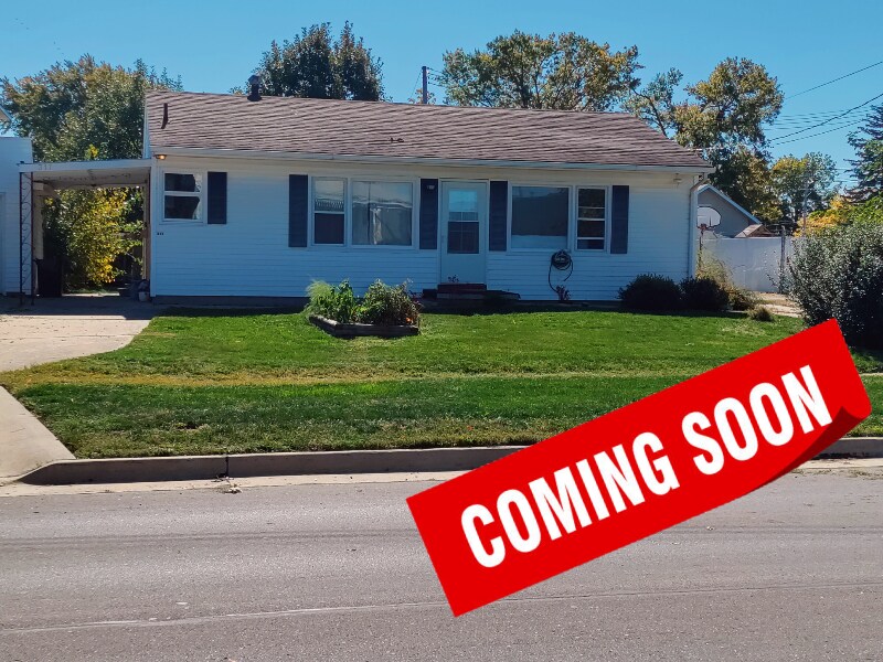 317 S 2nd Ave E, Newton, IA 50208 House Rental in Newton, IA