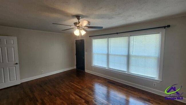 Foto del edificio - 1211 Sunset Ave