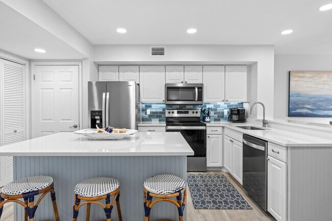 Foto del edificio - 814 Harbour Point Dr