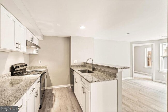 Foto del edificio - 4401 Pembrook Village Dr