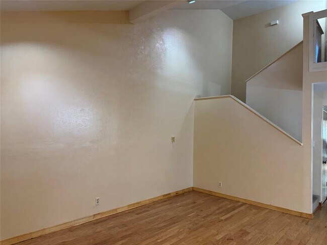 Foto del edificio - 1748 Timberwood Dr