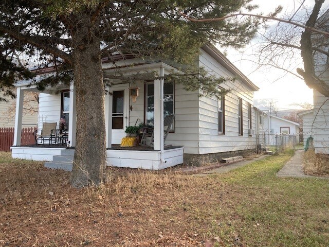 Primary Photo - 410 S 2nd St