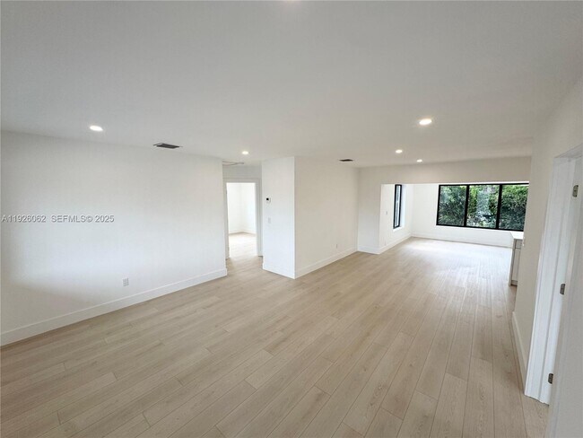 Building Photo - 15300 NW 32nd Ave