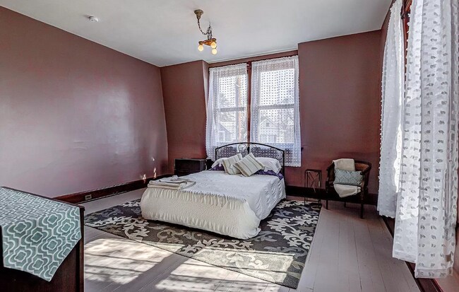 Foto del edificio - 4719 Hamilton Ave