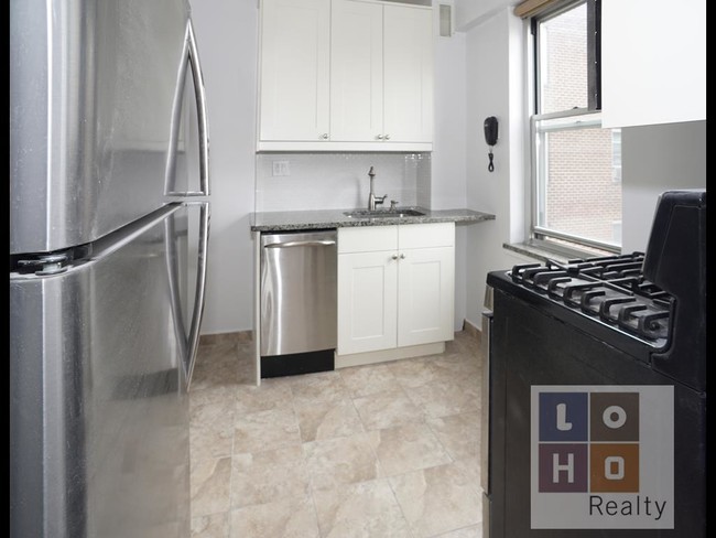 Foto del edificio - 568 GRAND St